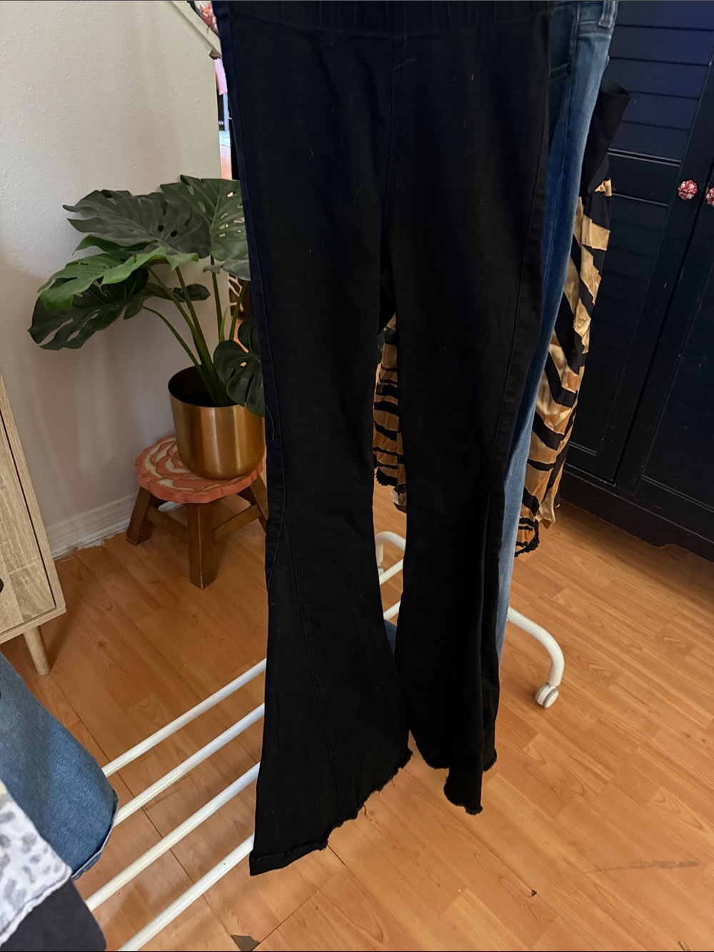 Three Bird Nest Black Flared Jeans with Raw Hem